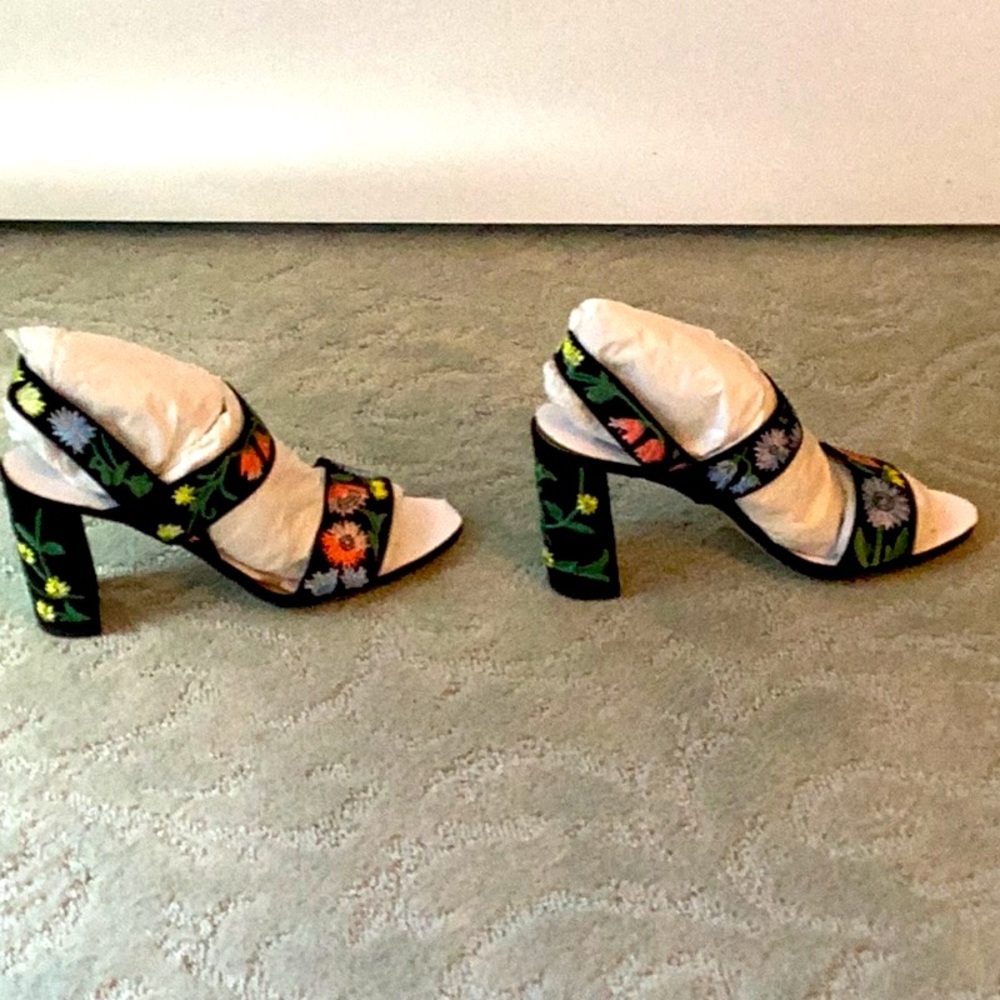 Ann Taylor floral design high heels